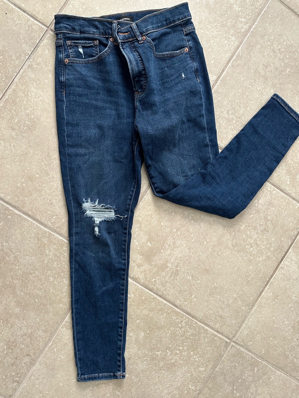 Express Dark Blue Denim Jeans with Contrast Stitching